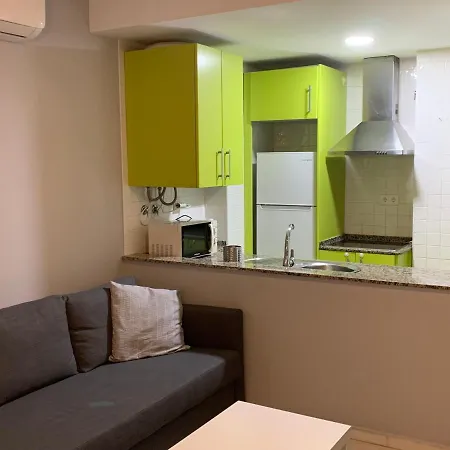 A 5 Minutos De La Playa De La Caleta Apartment *